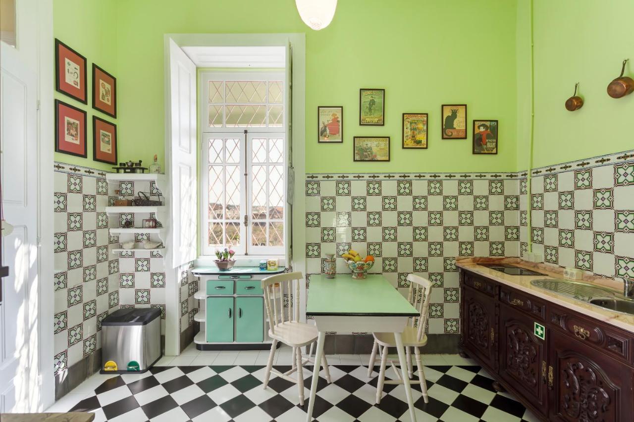 Vintage Balcony Guesthouse Овар Екстериор снимка