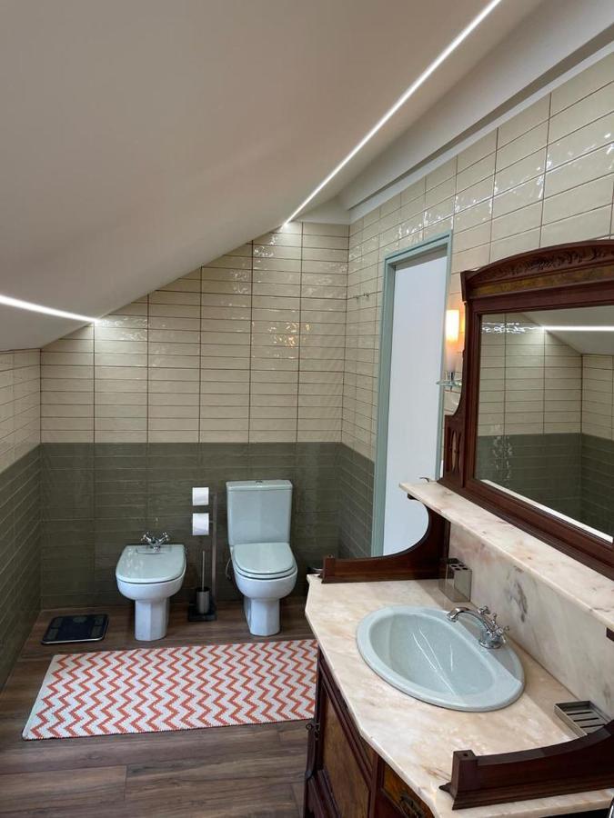 Vintage Balcony Guesthouse Овар Екстериор снимка