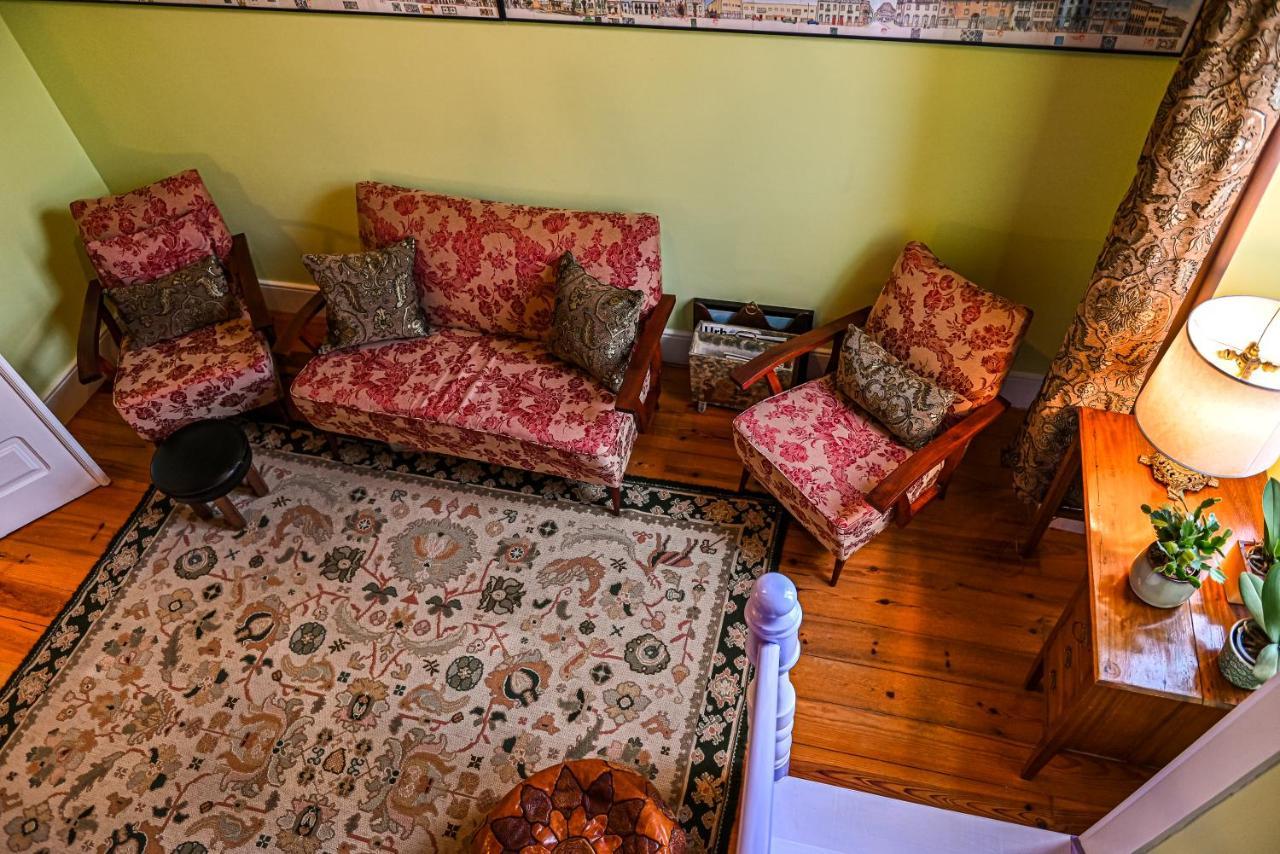 Vintage Balcony Guesthouse Овар Екстериор снимка