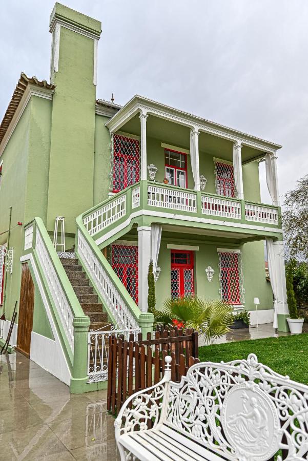 Vintage Balcony Guesthouse Овар Екстериор снимка